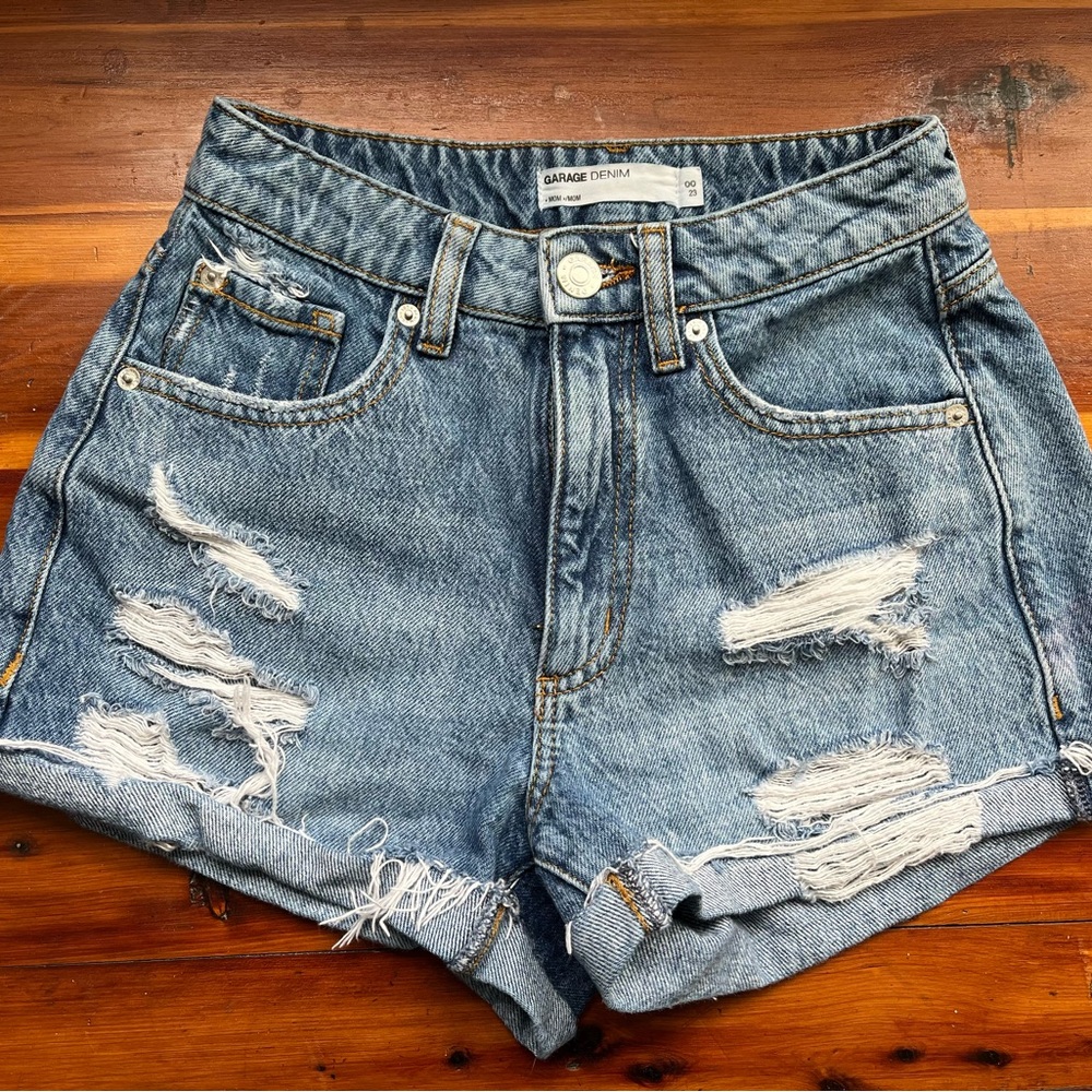 Garage denim Mom shorts 23 00